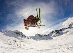 cq9电子-利物浦探索锋线补强，询问沃特金斯情况，多目标策略应对未来挑战